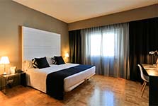 Bedroom in Pamplona hotel